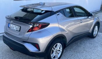TOYOTA C-HR 1.2T Comfort Magyarországi. sérülésmentes. végig vezetett szervizkönyv! full