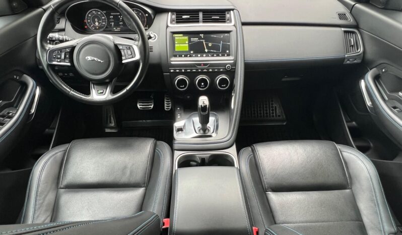 JAGUAR E-PACE D150 SE (Automata) Magyarországi!!! Sérülésmentes!!! Vezetett szervizkönyv!!! full