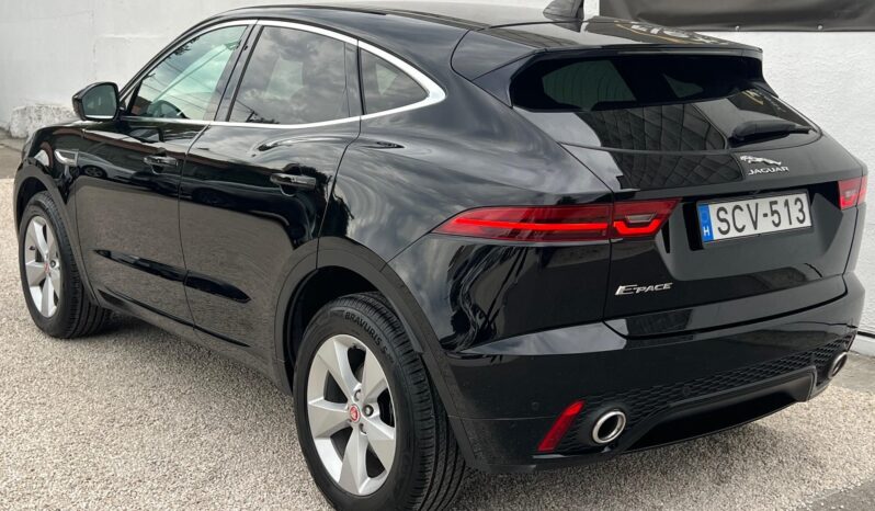 JAGUAR E-PACE D150 SE (Automata) Magyarországi!!! Sérülésmentes!!! Vezetett szervizkönyv!!! full