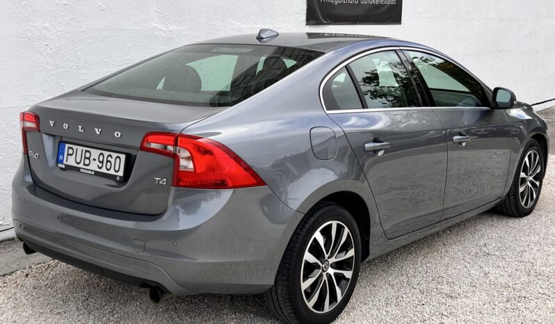 VOLVO S60 2.0 [T4] Momentum Geartronic 52.000km!!! GYÖNYÖRŰ ÁLLAPOT! VEZ.SZ.KÖNYV! full