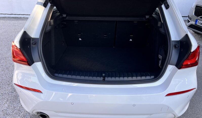 BMW 118i Advantage DKG Nagyon szép állapotban! Vezetett Szervizkönyv! full