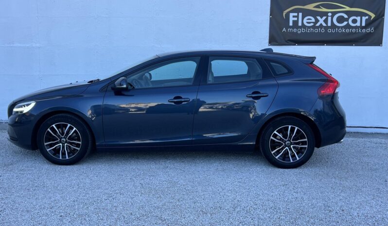 VOLVO V40 2.0 [T3] Momentum Magyarországi 65.000km! GYÖNYÖRŰ!!! full