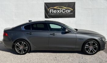 JAGUAR XE 2.0 l4D Prestige (Automata) Magyarországi. gyönyörű állapot. végig vezetett szervizkönyv! full