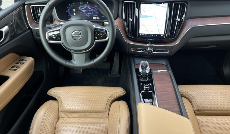 VOLVO XC60 2.0 [T6] Plus Dark AWD Geartronic Magyarországi! Vez.sz.könyv! ÚJSZERŰ! LÉGRUGÓ! VONÓHOROG! PANORÁMATETŐ full