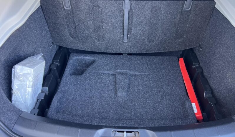 VOLVO V40 2.0 [T3] Momentum Magyarországi 65.000km! GYÖNYÖRŰ!!! full