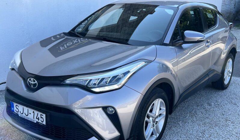 TOYOTA C-HR 1.2T Comfort Magyarországi. sérülésmentes. végig vezetett szervizkönyv! full