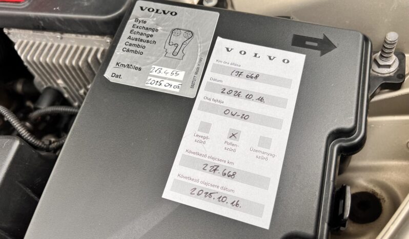 VOLVO XC90 2.0 [D5] Momentum Geartronic (7 személyes ) Magyarországi Vez.sz.könyv! Gyönyörű állapot! full