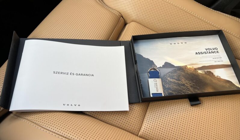 VOLVO XC60 2.0 [T6] Plus Dark AWD Geartronic Magyarországi! Vez.sz.könyv! ÚJSZERŰ! LÉGRUGÓ! VONÓHOROG! PANORÁMATETŐ full