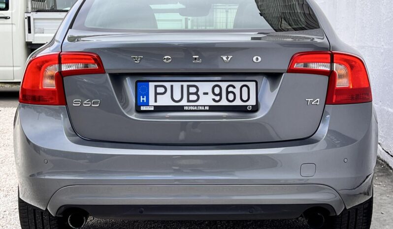 VOLVO S60 2.0 [T4] Momentum Geartronic 52.000km!!! GYÖNYÖRŰ ÁLLAPOT! VEZ.SZ.KÖNYV! full