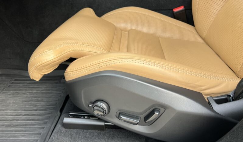 VOLVO XC60 2.0 [T6] Plus Dark AWD Geartronic Magyarországi! Vez.sz.könyv! ÚJSZERŰ! LÉGRUGÓ! VONÓHOROG! PANORÁMATETŐ full