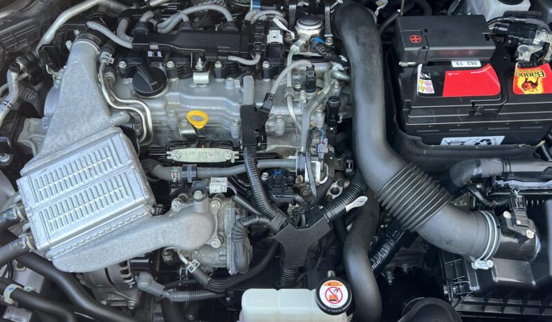 TOYOTA C-HR 1.2T Comfort Magyarországi. sérülésmentes. végig vezetett szervizkönyv! full