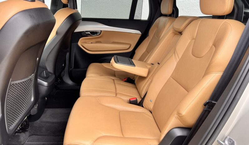 VOLVO XC90 2.0 [D5] Momentum Geartronic (7 személyes ) Magyarországi Vez.sz.könyv! Gyönyörű állapot! full