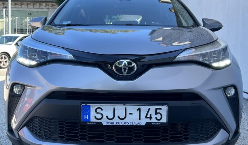 TOYOTA C-HR 1.2T Comfort Magyarországi. sérülésmentes. végig vezetett szervizkönyv! full