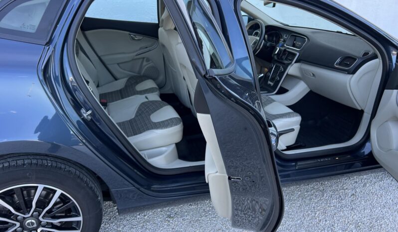 VOLVO V40 2.0 [T3] Momentum Magyarországi 65.000km! GYÖNYÖRŰ!!! full