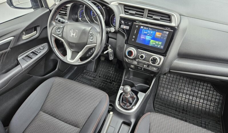 HONDA JAZZ 1.5 Dynamic MAGYAR – 86.000 KM – ÚJSZERŰ ÁLLAPOTBAN!! full