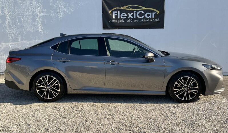 TOYOTA CAMRY 2.5 Hybrid Executive e-CVT Magyarországi! Első tulajdonostól! Garancia 2029-ig vagy 200e km-ig! full