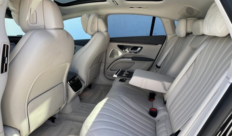 MERCEDES-BENZ EQS 580 4Matic Magyarországi!!! Panorámatető!!! Hyperscreen!!! Digital light led fényszóró!!! full