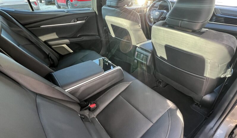 TOYOTA CAMRY 2.5 Hybrid Executive e-CVT Magyarországi! Első tulajdonostól! Garancia 2029-ig vagy 200e km-ig! full