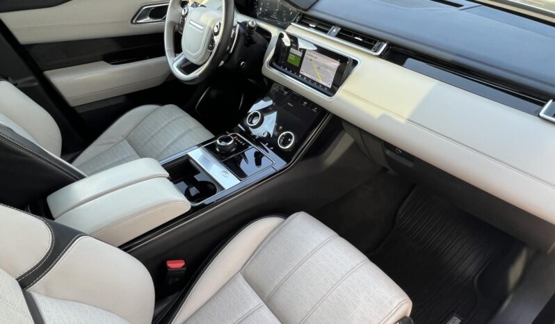 LAND ROVER RANGE ROVER VELAR RangeVelar 3.0D V6 SD6 First Edition (Automata) Magyarországi!!!! Panoráma tető!!! Gyönyörű állapot!!! full