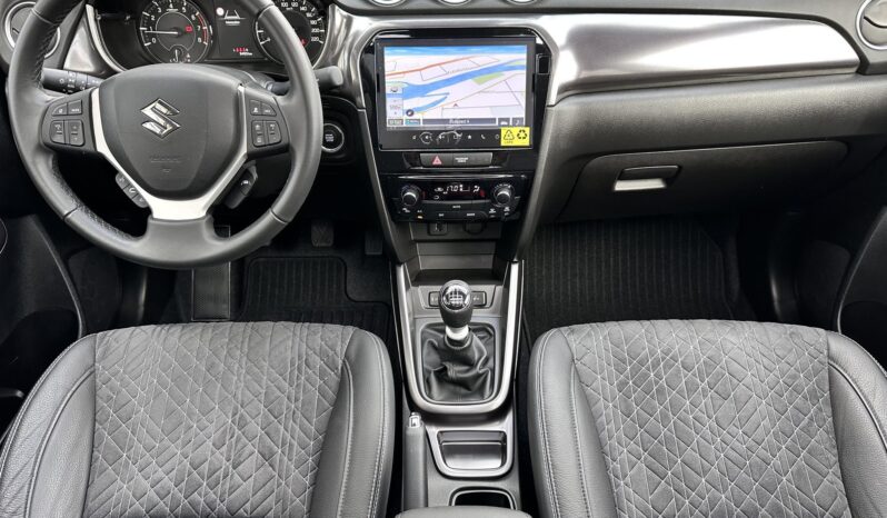 SUZUKI VITARA 1.4 Hybrid GLX Panorama MAGYAR – 9.000 KM. 3 + 7 ÉV GYÁRI GARANCIÁVAL!! full