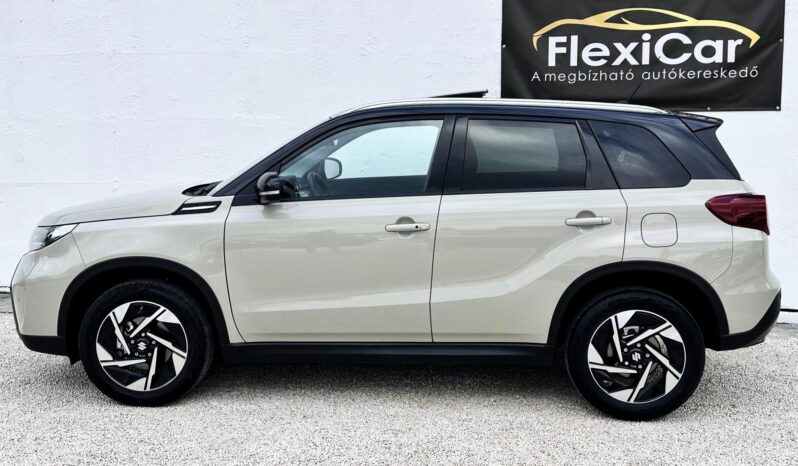 SUZUKI VITARA 1.4 Hybrid GLX Panorama MAGYAR – 9.000 KM. 3 + 7 ÉV GYÁRI GARANCIÁVAL!! SZALONÁLLAPOTBAN!! full