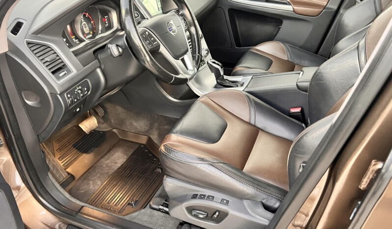 VOLVO XC60 2.4 D [D4] Summum Geartronic Magyarországi!!! Vezetett szervizkönyv!!! full