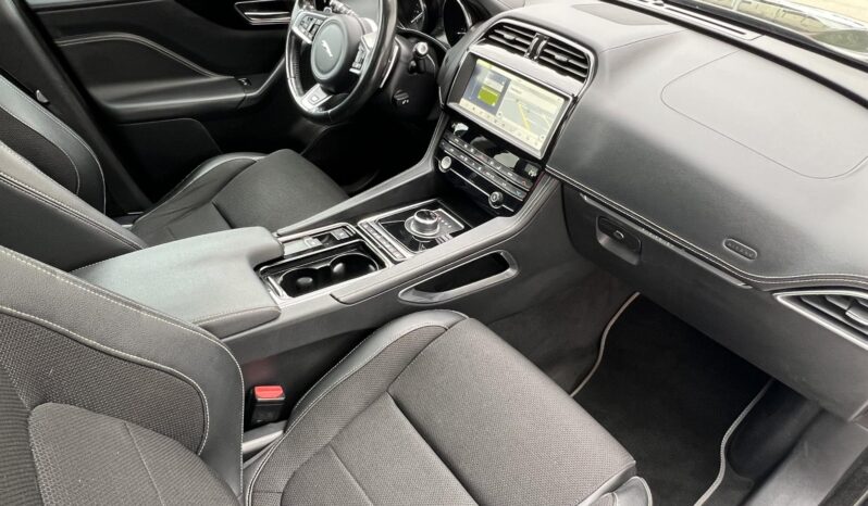 JAGUAR F-PACE 3.0 TDV6 R-Sport AWD (Automata) Magyarországi! Első tulajdonostól! Vezetett szervizkönyv!!! full