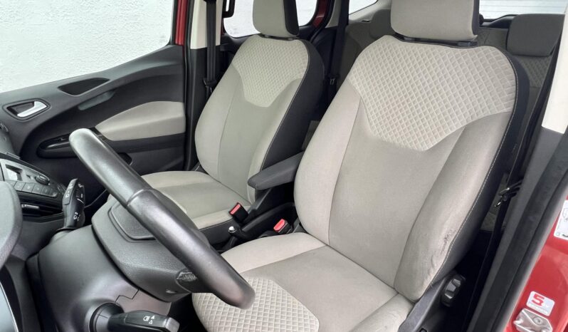 FORD COURIER Tourneo1.6 TDCi Titanium Magyarországi!!! Első tulajdonos!!! 77.000Km!!! full