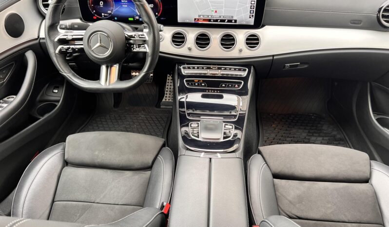 MERCEDES-BENZ E 300 9G-TRONIC Mild hybrid drive 55000km ÚJSZERŰ! LÉGRUGÓS! AMG STYLE! full