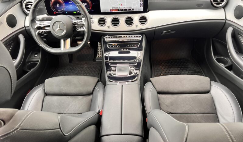 MERCEDES-BENZ E 300 9G-TRONIC Mild hybrid drive 55000km ÚJSZERŰ! LÉGRUGÓS! AMG STYLE! full