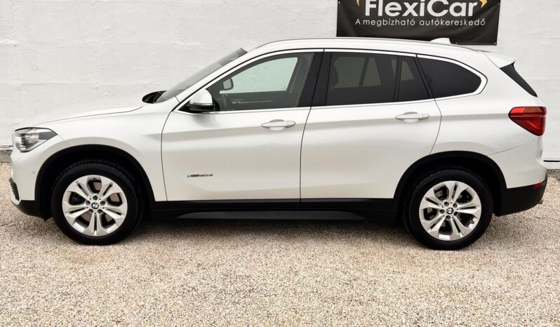 BMW X1 xDrive20d Advantage (Automata) Magyarországi!!!! Sérülésmentes!!! full