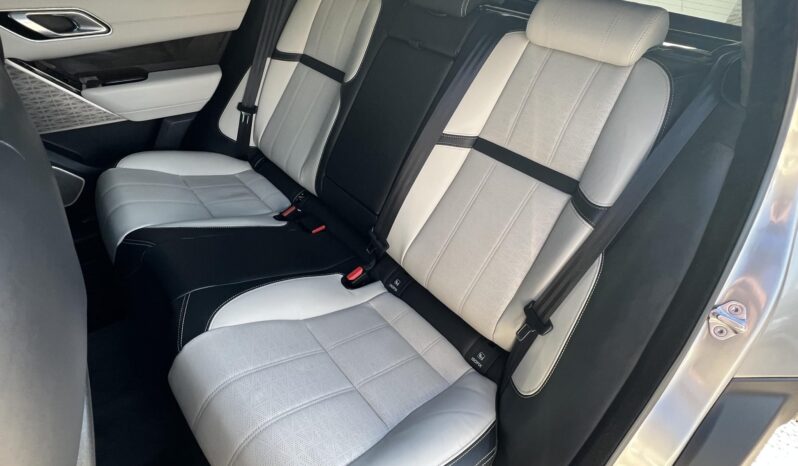 LAND ROVER RANGE ROVER VELAR RangeVelar 3.0D V6 SD6 First Edition (Automata) Magyarországi!!!! Panoráma tető!!! Gyönyörű állapot!!! full