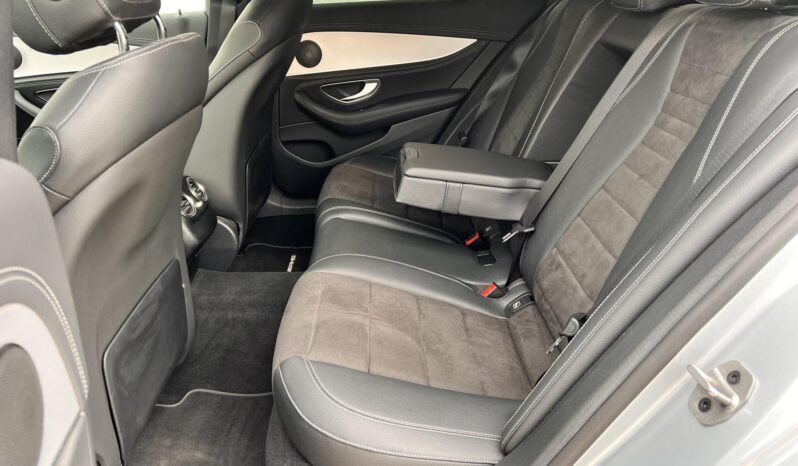 MERCEDES-BENZ E 300 9G-TRONIC Mild hybrid drive 55000km ÚJSZERŰ! LÉGRUGÓS! AMG STYLE! full