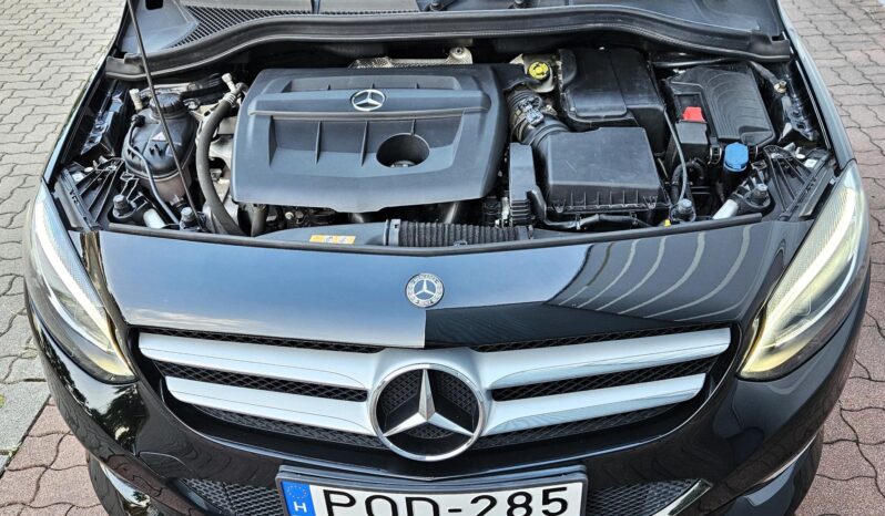 MERCEDES-BENZ B-OSZTÁLY B 180 d 7G-DCT MAGYAR – 72.000 KM – ÚJSZERŰ ÁLLAPOTBAN!! full