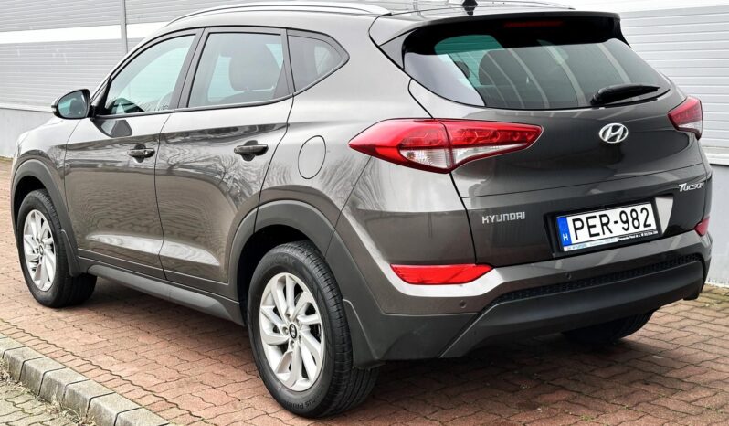 HYUNDAI TUCSON 1.6 GDI Premium MAGYAR – 36.000 KM – ÚJSZERŰ ÁLLAPOTBAN!! full