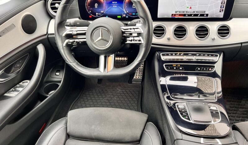 MERCEDES-BENZ E 300 9G-TRONIC Mild hybrid drive 55000km ÚJSZERŰ! LÉGRUGÓS! AMG STYLE! full