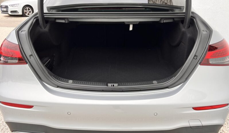 MERCEDES-BENZ E 300 9G-TRONIC Mild hybrid drive 55000km ÚJSZERŰ! LÉGRUGÓS! AMG STYLE! full