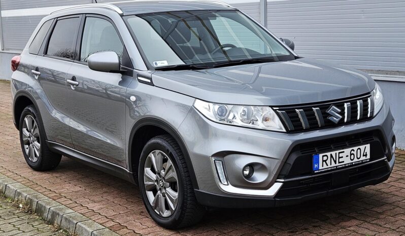 SUZUKI VITARA 1.4 GL+ NAVI – MAGYAR – 65.000KM – GYÁRI GARANCIÁLIS – TÉLI – NYÁRI GUMI GARNITÚRÁVAL!! full