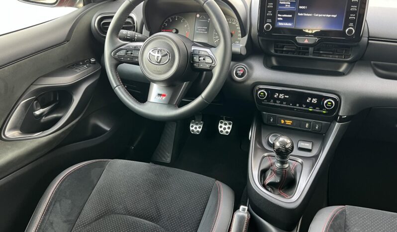 TOYOTA YARIS 1.6 VVT-i GR Sport 4WD Sport csomag! Magyarországi! Sérülésmentes! full