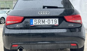 AUDI A1 1.2 TFSI Ambition Gyári fényezés!!!! Xenon fényszórók!!! full