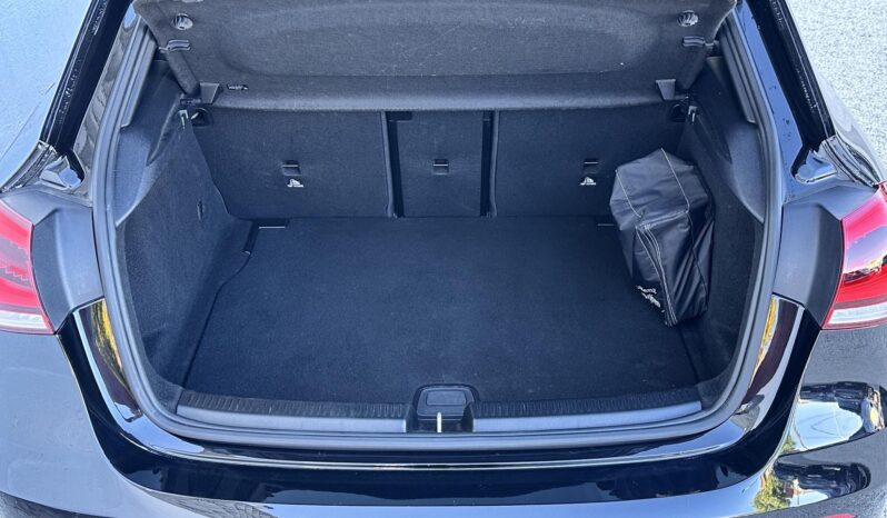 MERCEDES-BENZ A-OSZTÁLY A 180 d AMG Line 7G-DCT PANORÁMA – ÚJSZERŰ – TÉLI – NYÁRI GUMI GARNITÚRÁVAL!!!! full