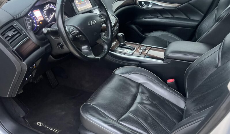 INFINITI Q70 3.5 V6 Hybrid Premium Tech (Automata) EU6 full