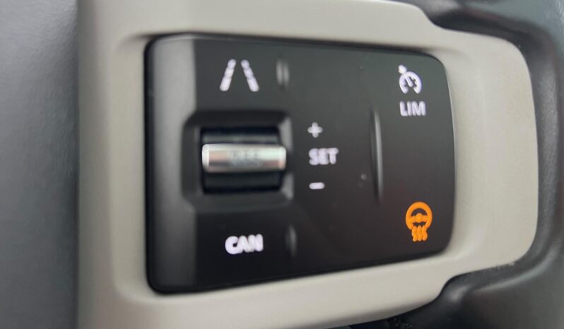 LAND ROVER DEFENDER 110 D300 SE (Automata) Magyarországi ÚJSZERŰ!!! LÉGRUGÓS Vonóhoroggal! full