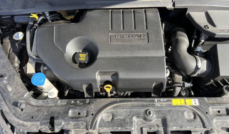 JAGUAR E-PACE D180 S (Automata) AWD Bőrülés Panorámatető Navigáció full