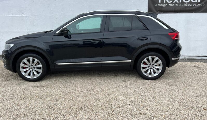 VOLKSWAGEN T-ROC 2.0 TSI Sport 4Motion DSG Magyarországi! Első tulajdonostól! Bicolor bőr! Digit Műszerfal! Sérülédmentes! full