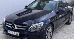 MERCEDES-BENZ C 180 9G-TRONIC Magyarországi. végig vezetett szervizkönyv!