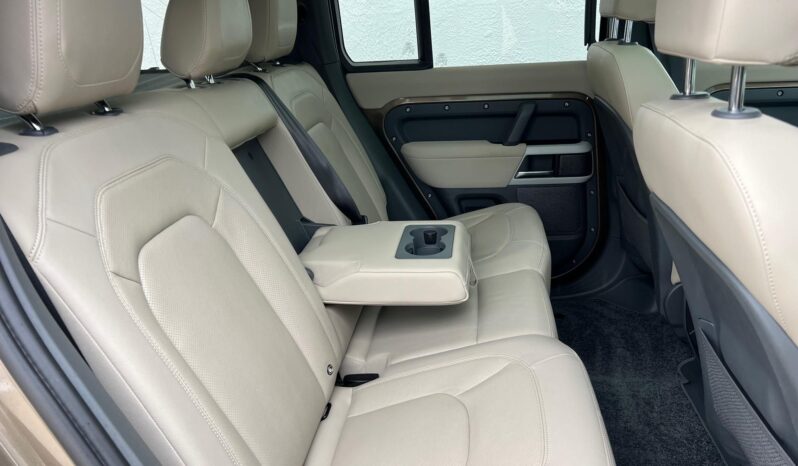 LAND ROVER DEFENDER 110 D300 SE (Automata) Magyarországi ÚJSZERŰ!!! LÉGRUGÓS Vonóhoroggal! full