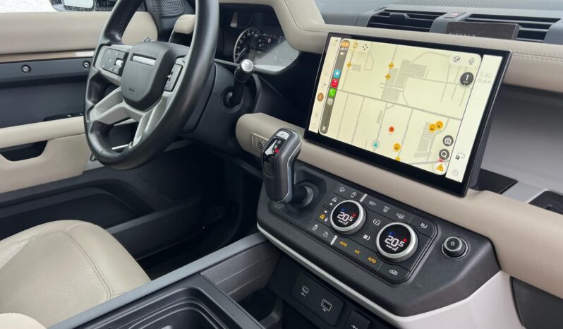 LAND ROVER DEFENDER 110 D300 SE (Automata) Magyarországi ÚJSZERŰ!!! LÉGRUGÓS Vonóhoroggal! full