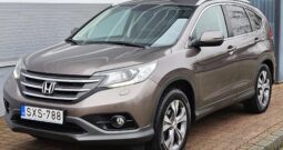 HONDA CR-V 1.6 i-DTEC 2WD Lifestyle VÉGIG MÁRKASZERVÍZ – GYÖNYÖRŰ ÁLLAPOTBAN – TÉLI – NYÁRI GUMIKKAL!!