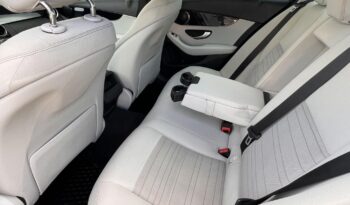 MERCEDES-BENZ C 180 9G-TRONIC Magyarországi. végig vezetett szervizkönyv! full